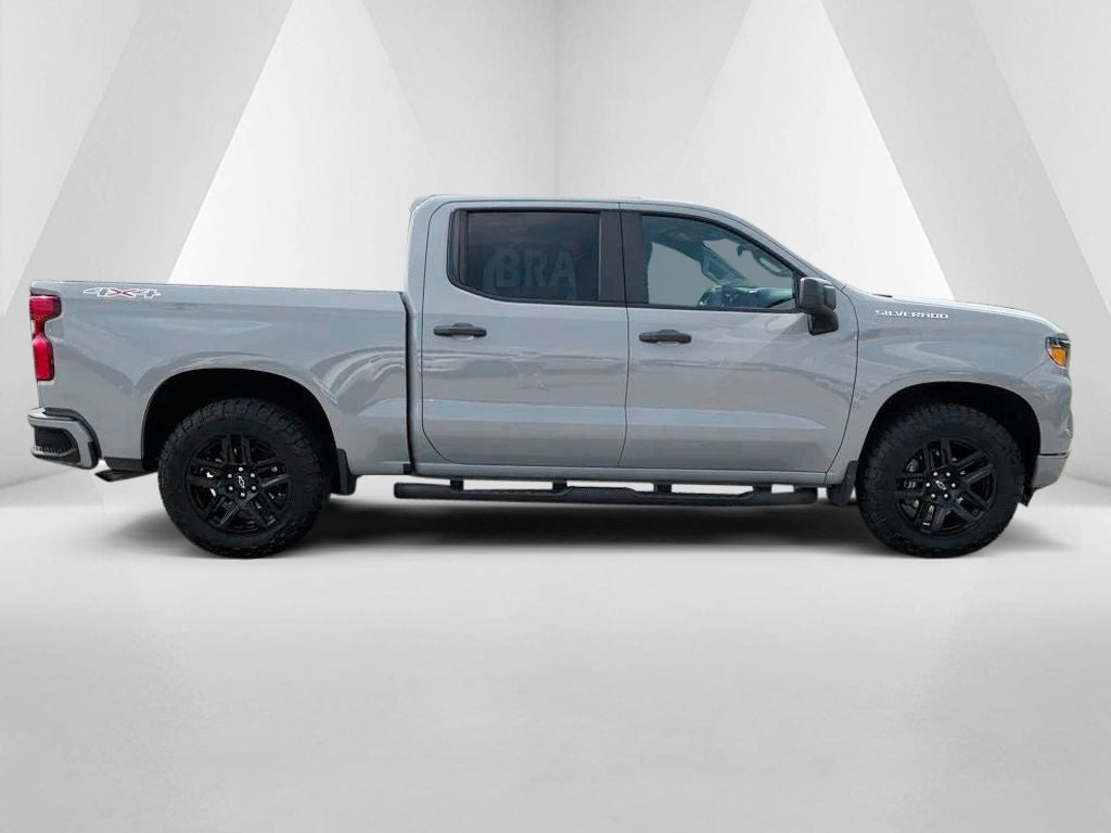 2024 Chevrolet Silverado 1500 4WD Crew Cab Short Bed Custom