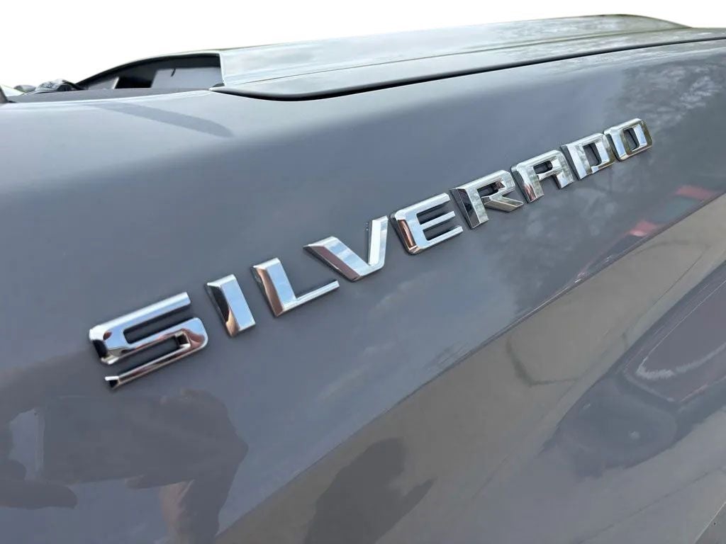 2024 Chevrolet Silverado 1500 4WD Crew Cab Short Bed Custom