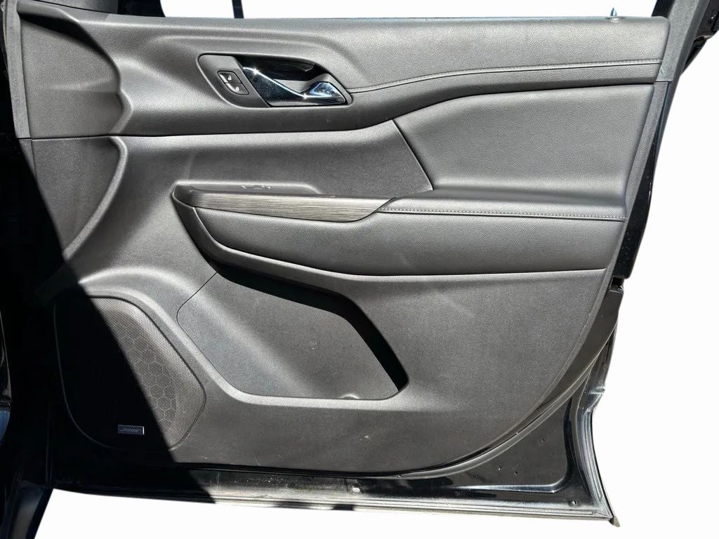 2021 GMC Acadia AWD SLT