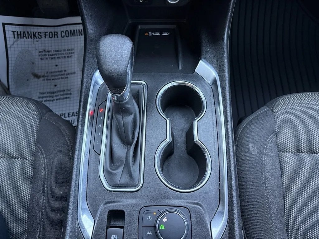 2023 Chevrolet Traverse FWD LT Cloth