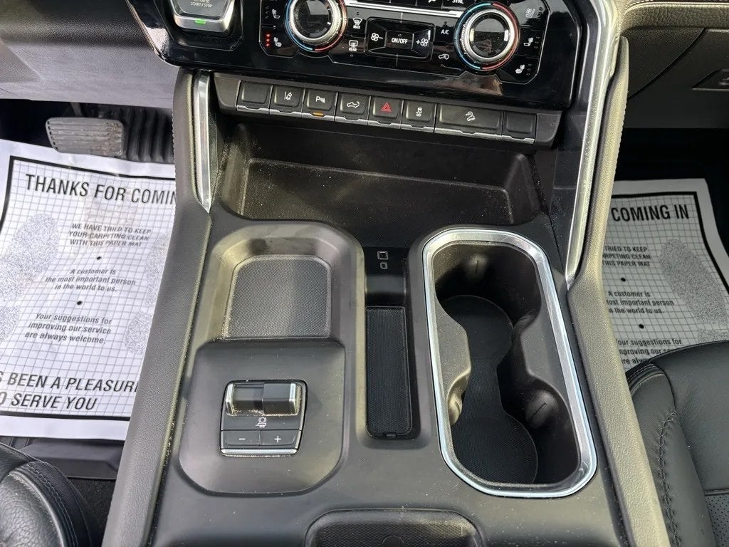 2024 GMC Sierra 3500HD 4WD Crew Cab Standard Bed Denali