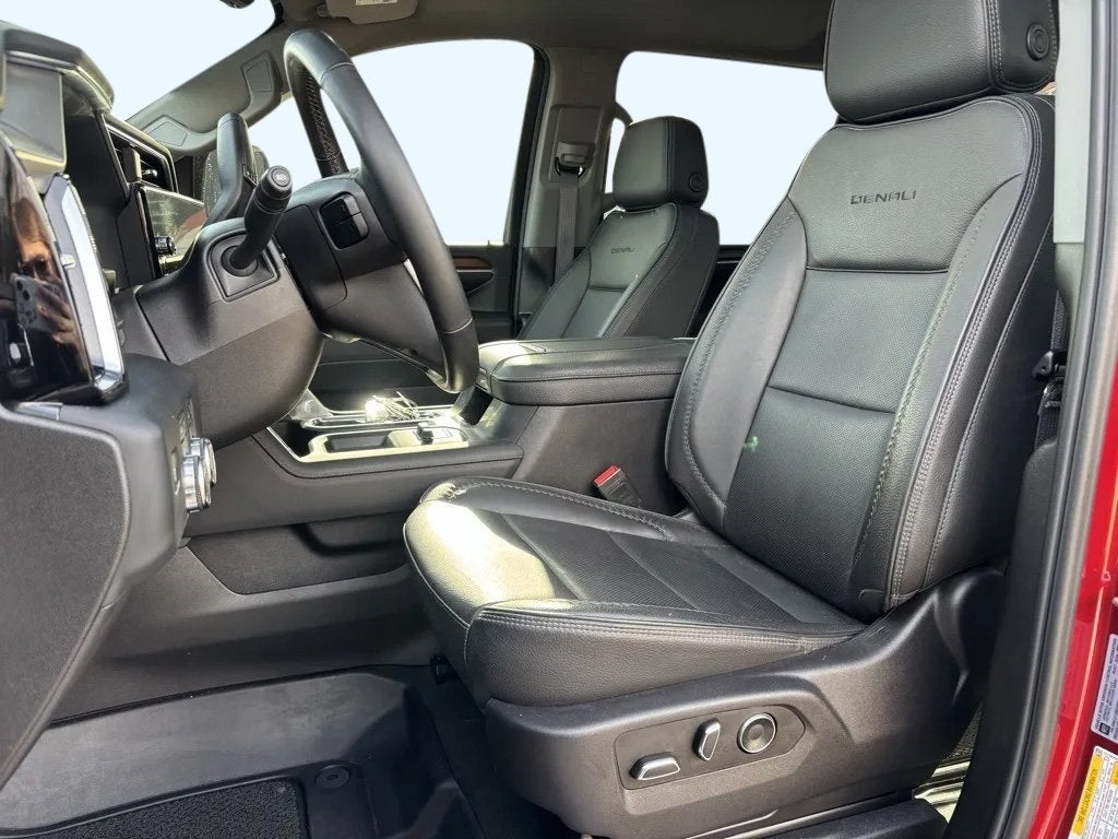 2024 GMC Sierra 3500HD 4WD Crew Cab Standard Bed Denali