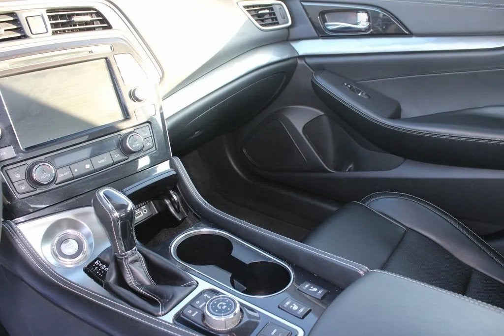 2023 Nissan Maxima SL