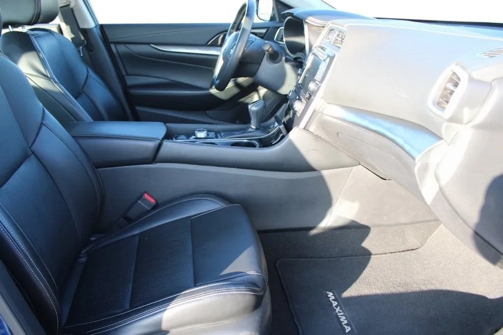 2023 Nissan Maxima SL