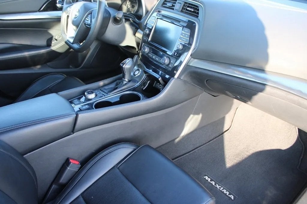 2023 Nissan Maxima SL