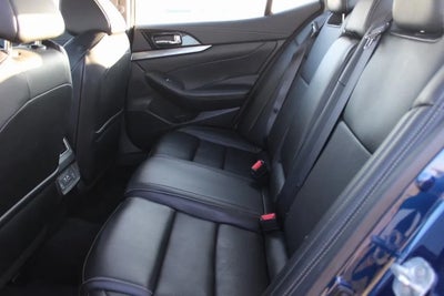 2023 Nissan Maxima SL