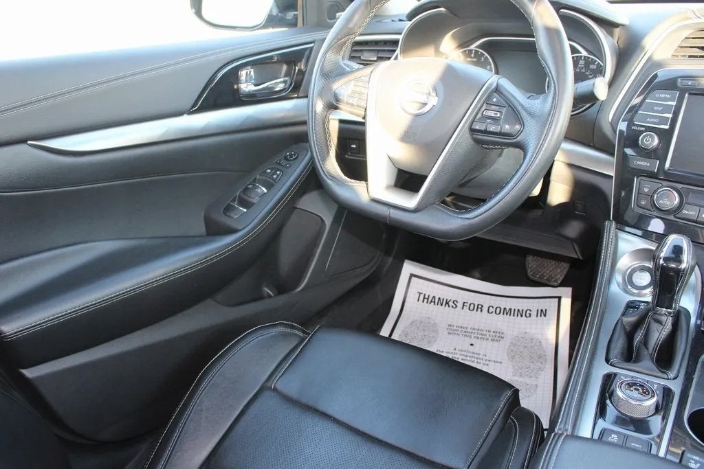 2023 Nissan Maxima SL