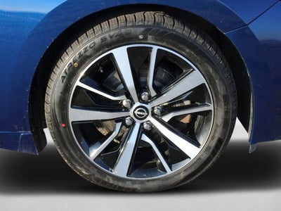 2023 Nissan Maxima SL