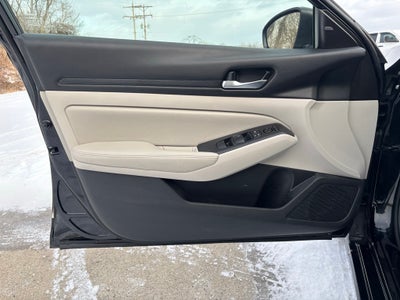 2024 Nissan Altima SV FWD