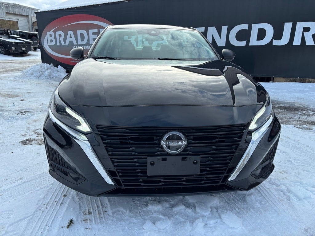 2024 Nissan Altima SV FWD