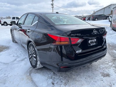 2024 Nissan Altima SV FWD