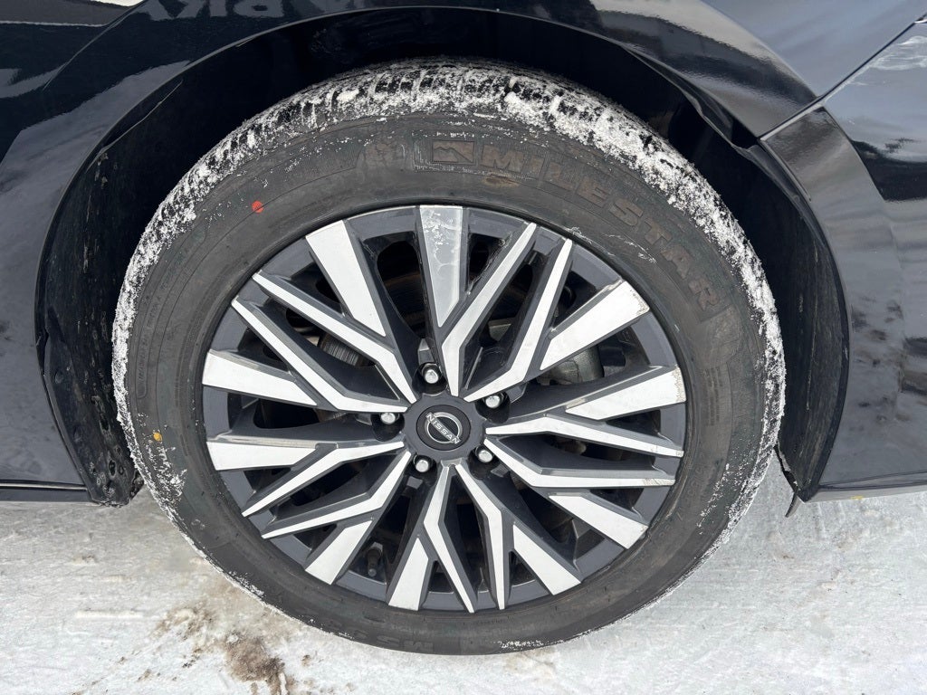 2024 Nissan Altima SV FWD