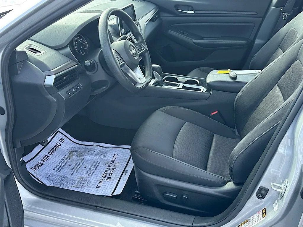 2024 Nissan Altima SV FWD