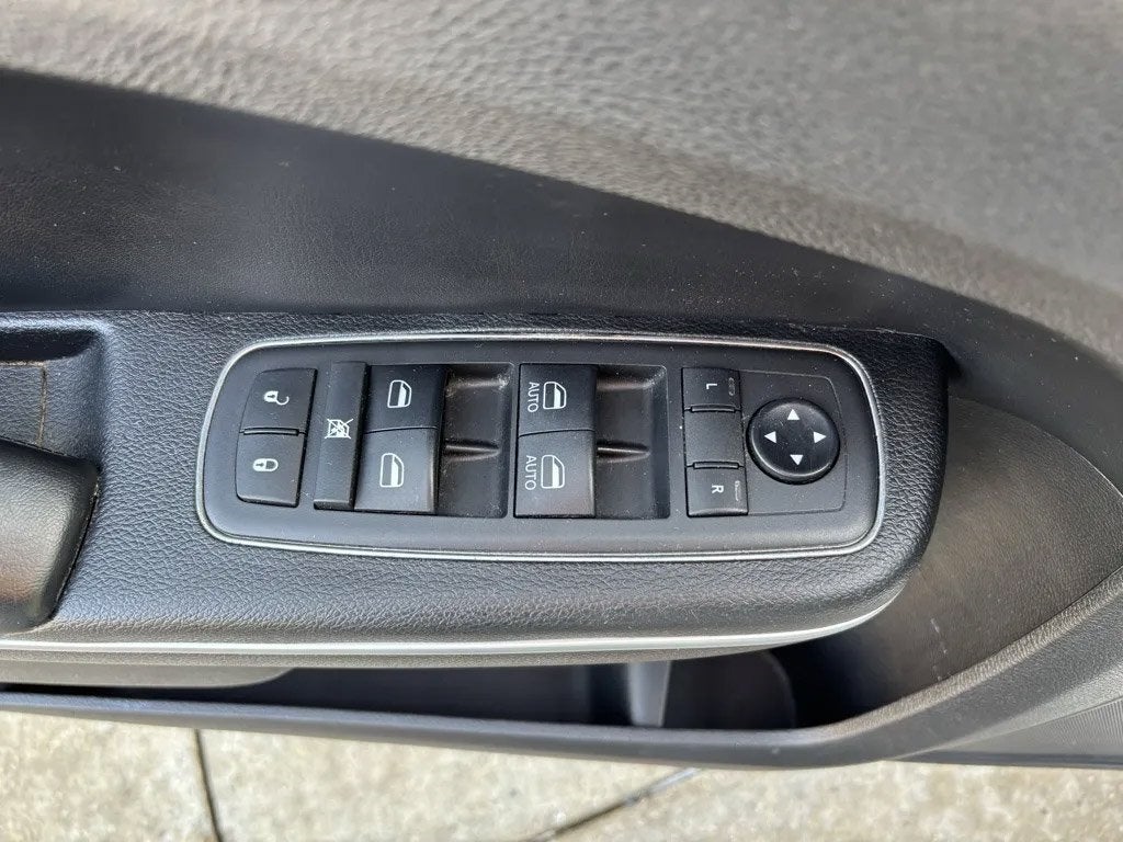 2021 Chrysler 300 300S