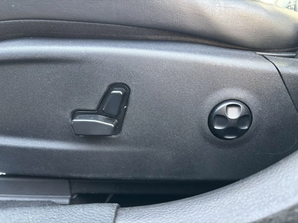 2021 Chrysler 300 300S