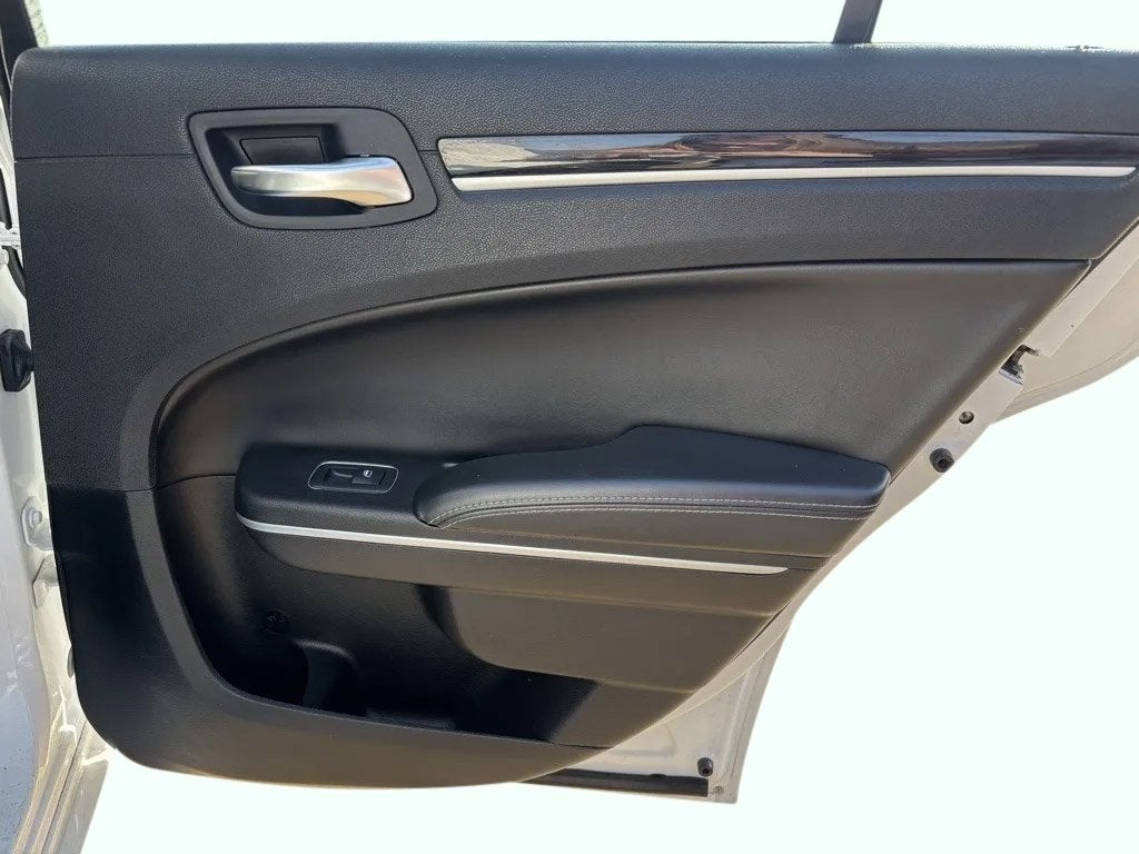 2021 Chrysler 300 300S