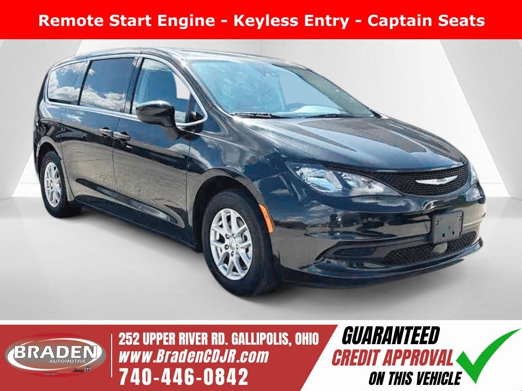 2023 Chrysler Voyager LX