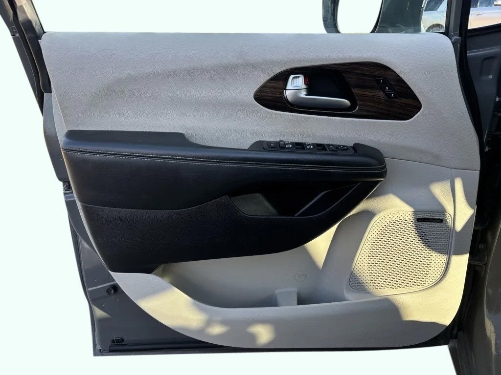 2022 Chrysler Pacifica Limited