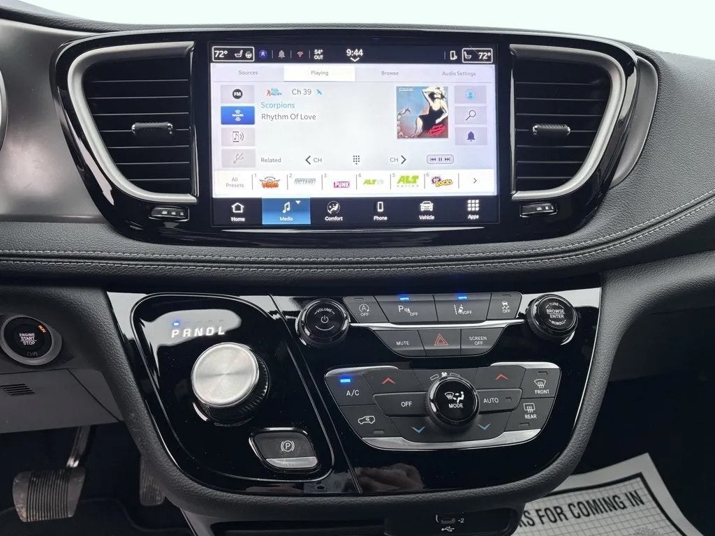 2026 Chrysler Pacifica PACIFICA SELECT AWD