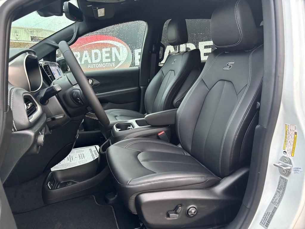 2026 Chrysler Pacifica PACIFICA SELECT AWD