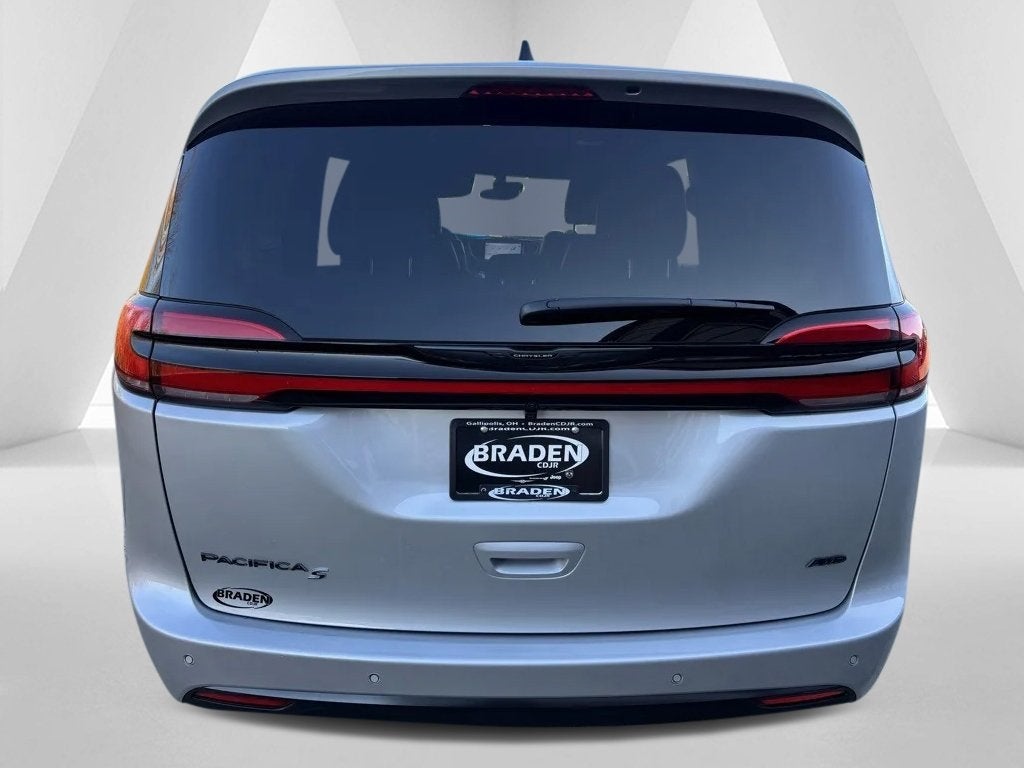 2026 Chrysler Pacifica PACIFICA SELECT AWD