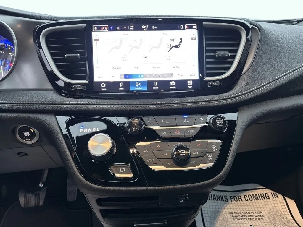 2026 Chrysler Pacifica PACIFICA SELECT AWD