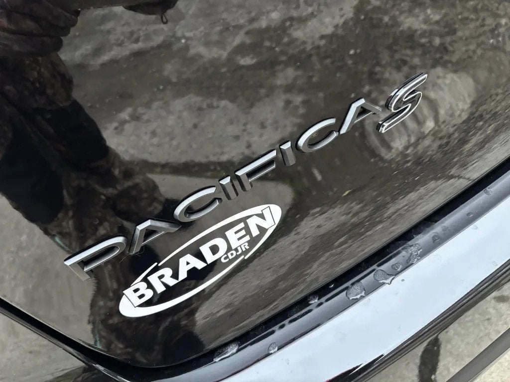 2026 Chrysler Pacifica PACIFICA SELECT AWD