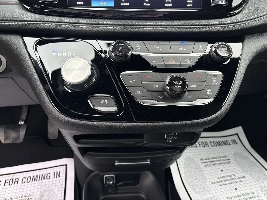2026 Chrysler Pacifica PACIFICA SELECT AWD