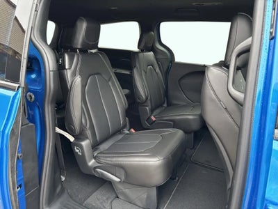 2026 Chrysler Pacifica PACIFICA SELECT AWD