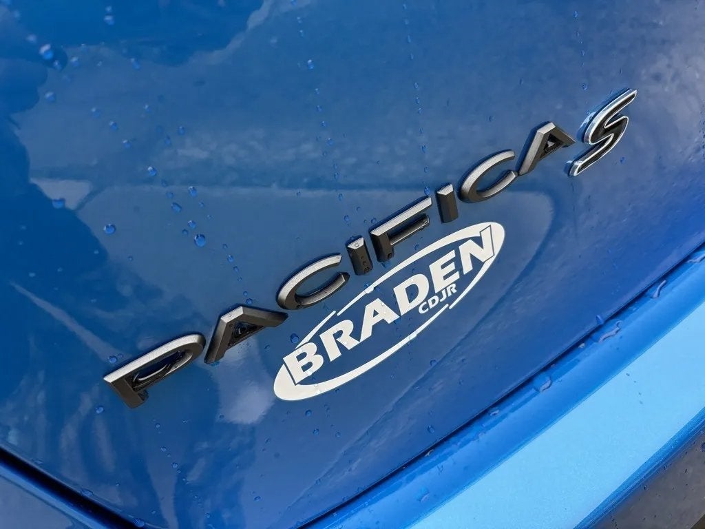 2026 Chrysler Pacifica PACIFICA SELECT AWD