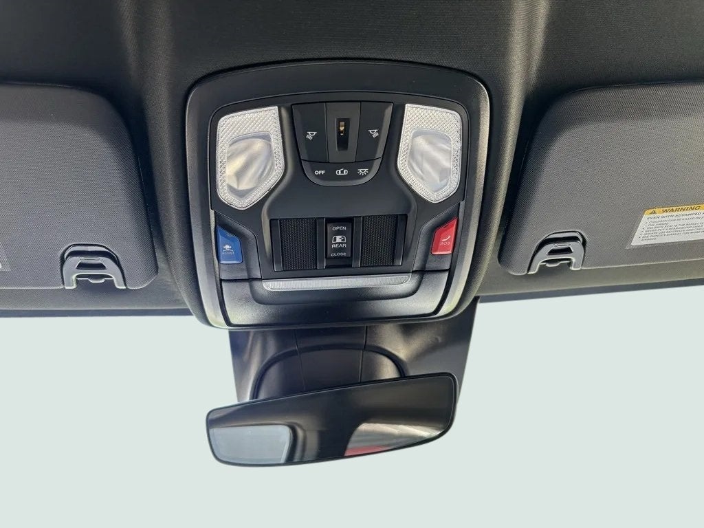 2025 RAM Ram 3500 RAM 3500 TRADESMAN CREW CAB 4X4 6'4' BOX