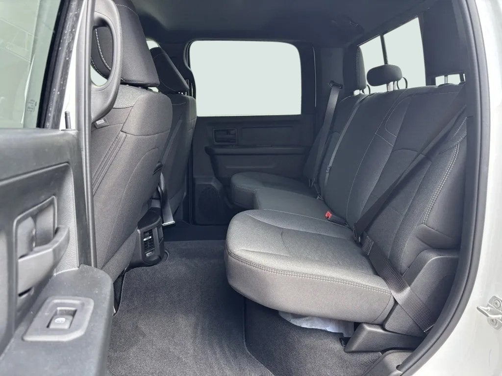 2025 RAM Ram 3500 RAM 3500 TRADESMAN CREW CAB 4X4 6'4' BOX