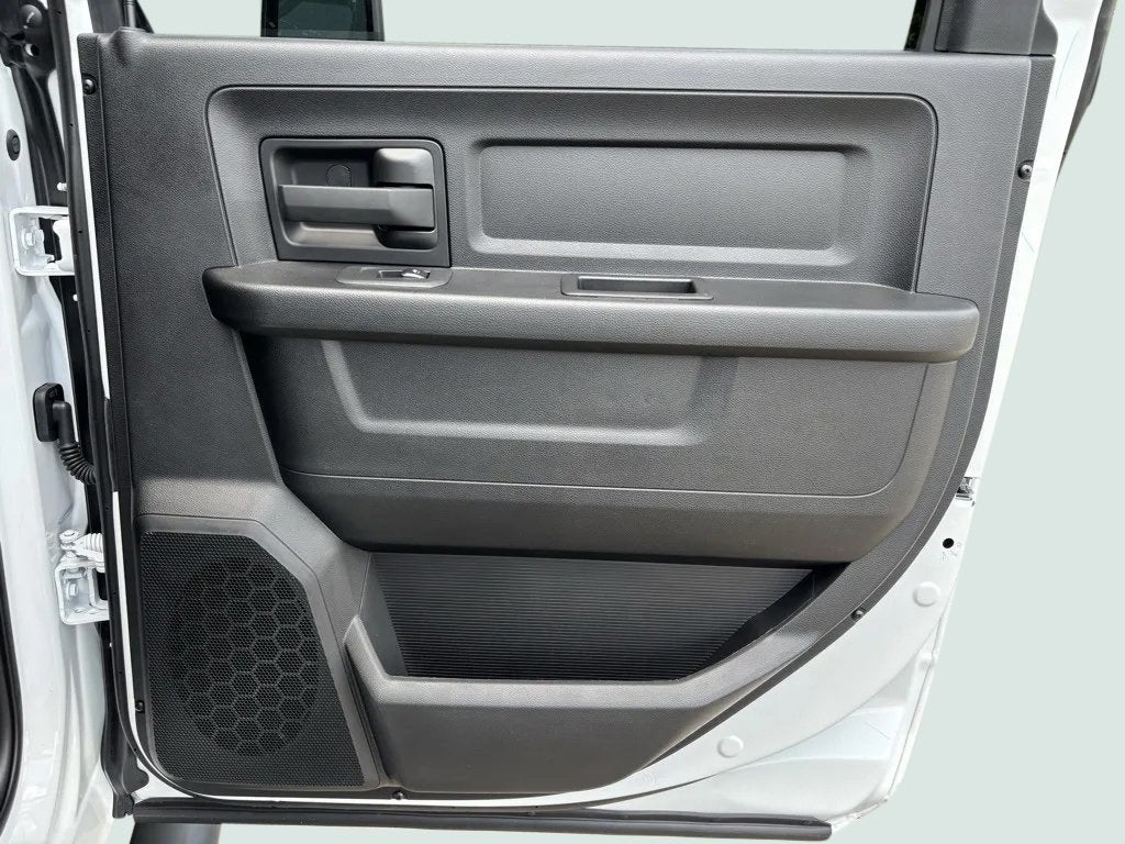 2025 RAM Ram 3500 RAM 3500 TRADESMAN CREW CAB 4X4 6'4' BOX