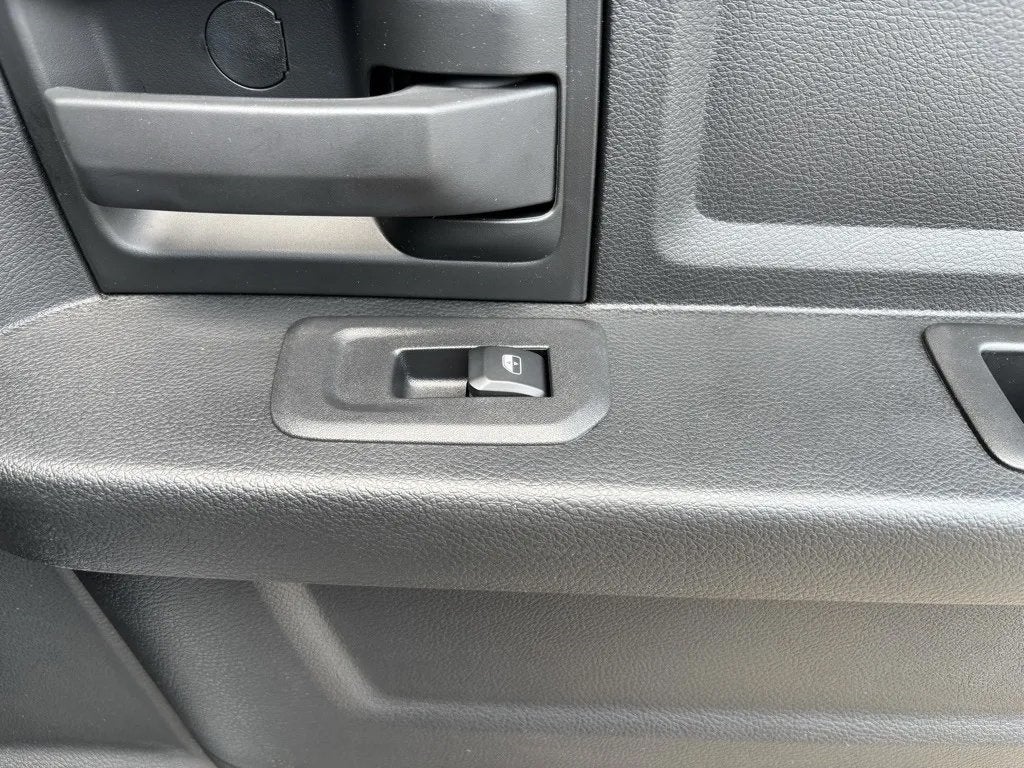 2025 RAM Ram 3500 RAM 3500 TRADESMAN CREW CAB 4X4 6'4' BOX