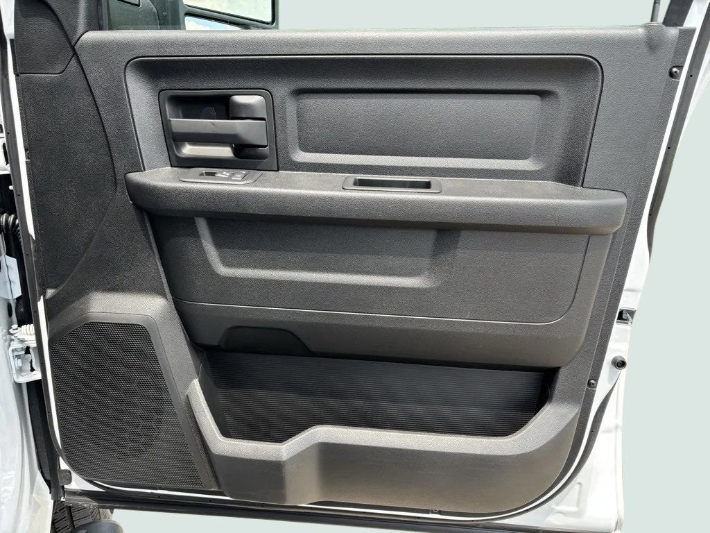 2025 RAM Ram 3500 RAM 3500 TRADESMAN CREW CAB 4X4 6'4' BOX