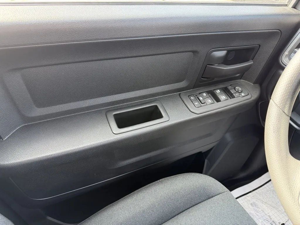 2026 RAM Ram 3500 RAM 3500 TRADESMAN CREW CAB 4X4 6'4' BOX