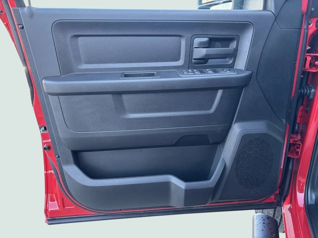 2026 RAM Ram 3500 RAM 3500 TRADESMAN CREW CAB 4X4 6'4' BOX