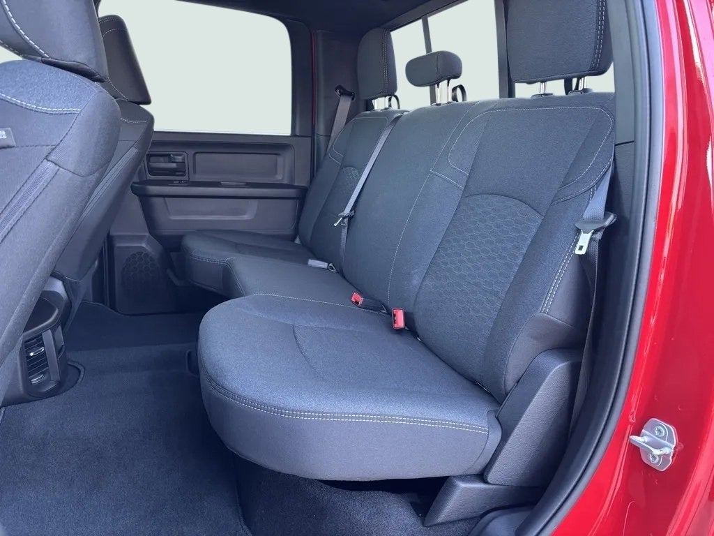 2026 RAM Ram 3500 RAM 3500 TRADESMAN CREW CAB 4X4 6'4' BOX