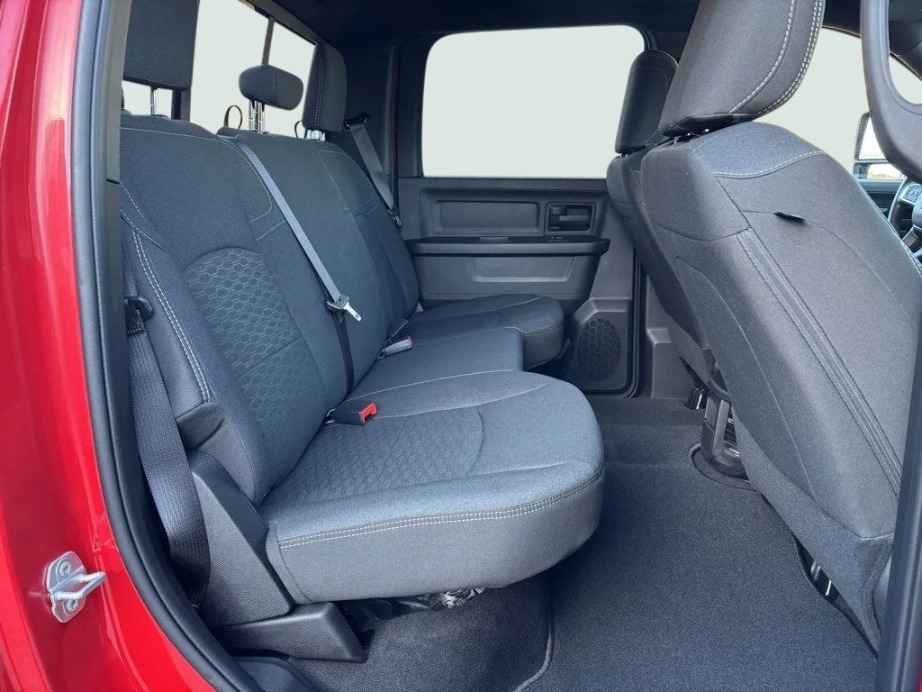 2026 RAM Ram 3500 RAM 3500 TRADESMAN CREW CAB 4X4 6'4' BOX