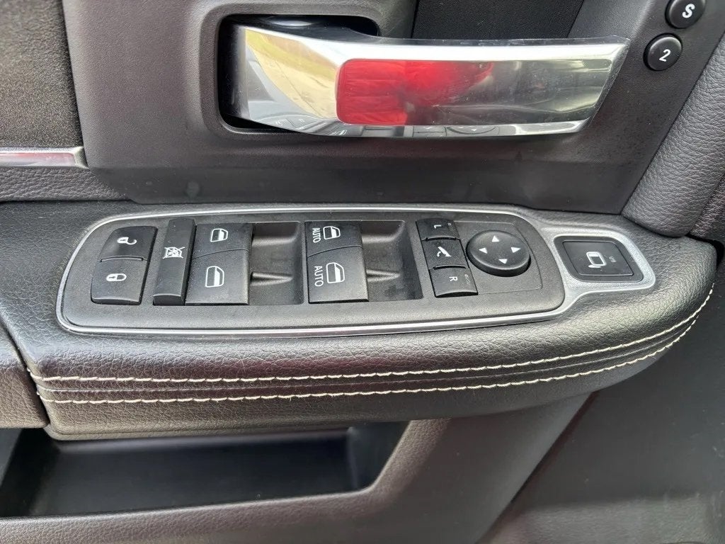 2022 RAM 3500 Laramie Crew Cab 4x4 6'4' Box