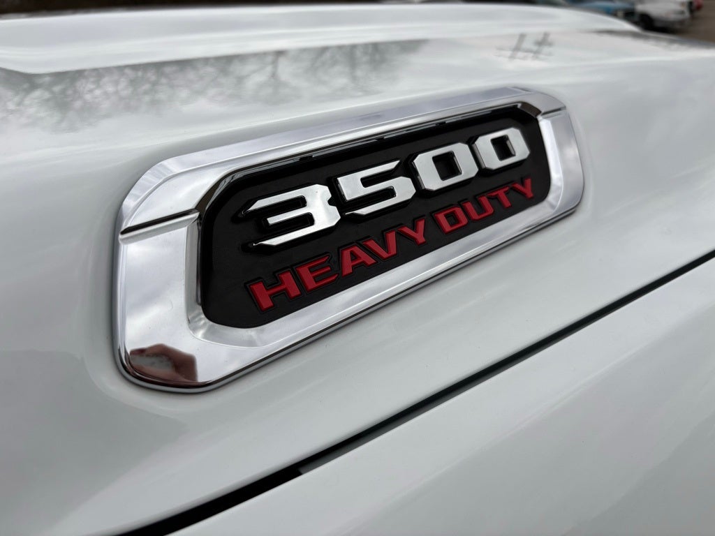 2023 RAM 3500 Big Horn Crew Cab 4x4 8' Box