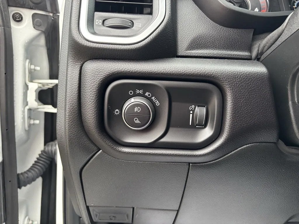 2023 RAM 3500 Big Horn Crew Cab 4x4 8' Box