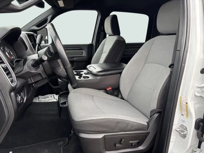 2023 RAM 3500 Big Horn Crew Cab 4x4 8' Box