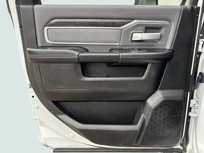 2023 RAM 3500 Big Horn Crew Cab 4x4 8' Box