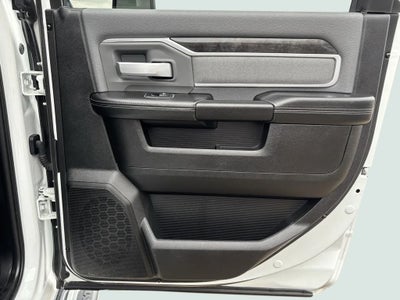 2023 RAM 3500 Big Horn Crew Cab 4x4 8' Box