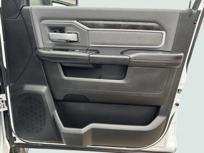 2023 RAM 3500 Big Horn Crew Cab 4x4 8' Box