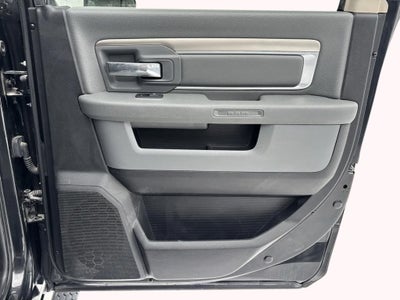 2018 RAM 3500 Lone Star Crew Cab 4x4 8' Box