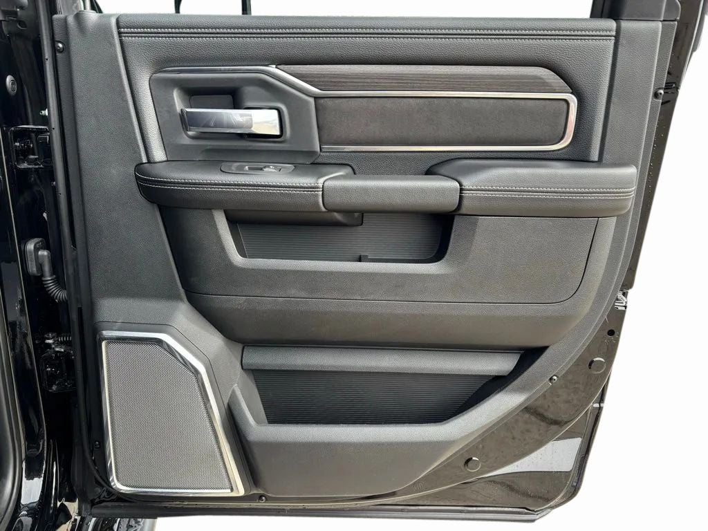 2026 RAM Ram 3500 RAM 3500 LARAMIE MEGA CAB 4X4 6'4' BOX