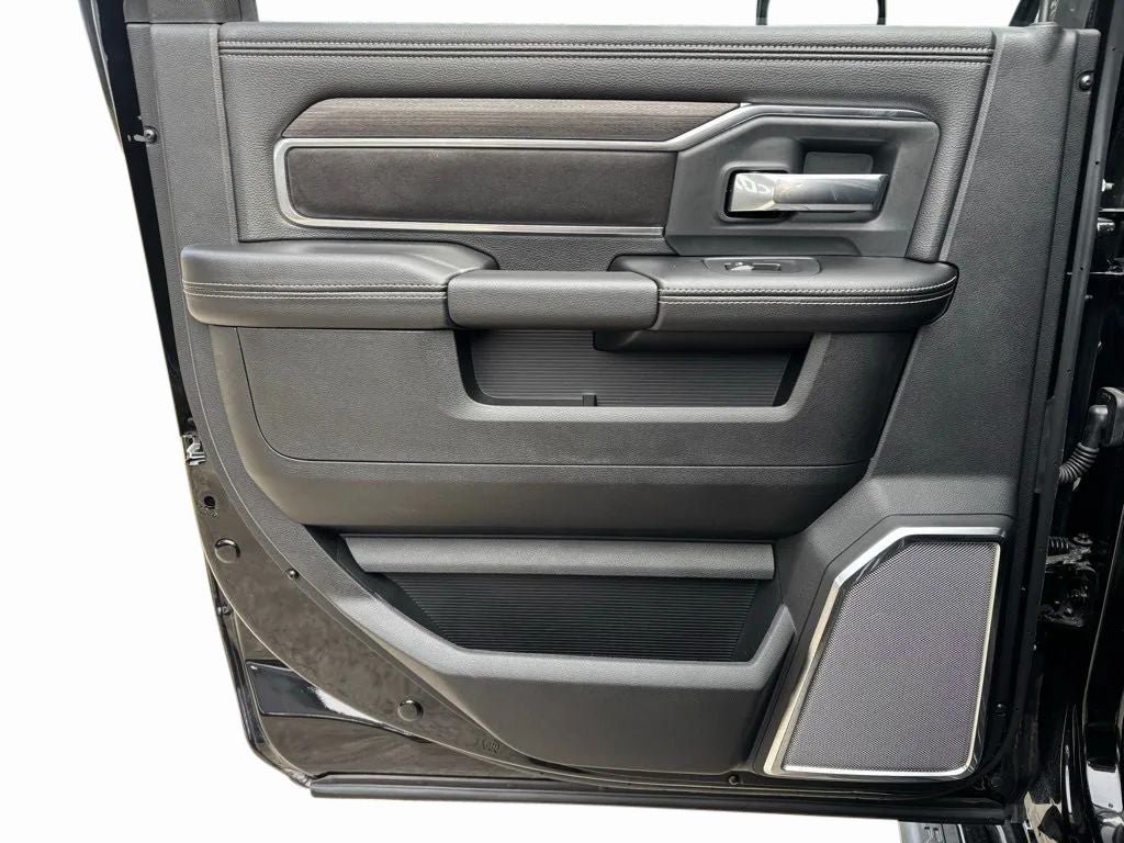 2026 RAM Ram 3500 RAM 3500 LARAMIE MEGA CAB 4X4 6'4' BOX