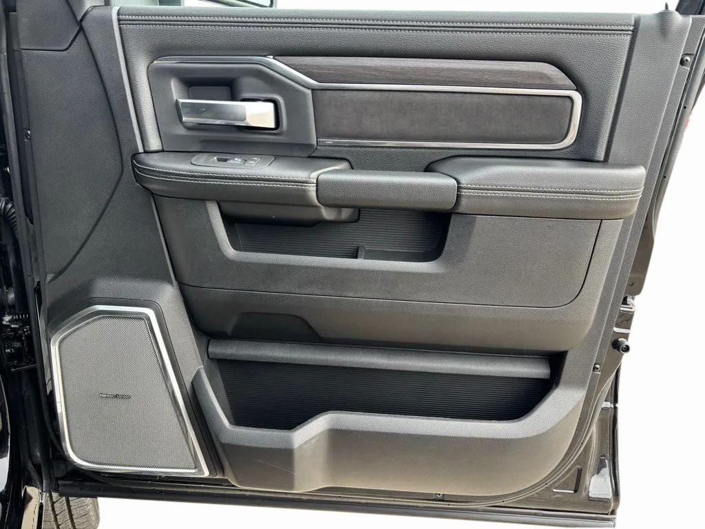 2026 RAM Ram 3500 RAM 3500 LARAMIE MEGA CAB 4X4 6'4' BOX